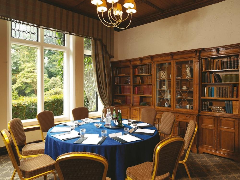 Macdonald Frimley Hall Hotel & Spa Camberley Buitenkant foto