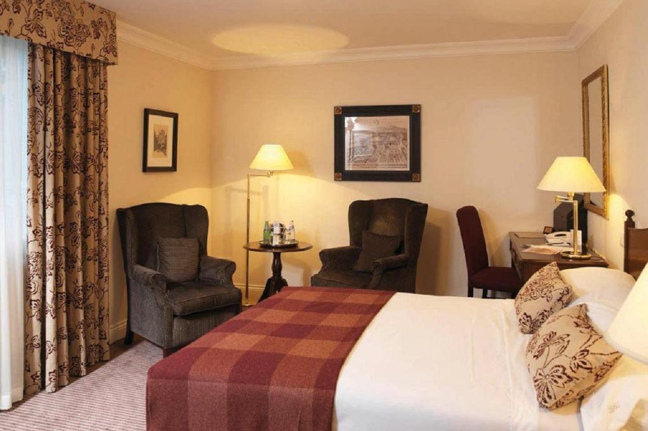 Macdonald Frimley Hall Hotel & Spa Camberley Buitenkant foto
